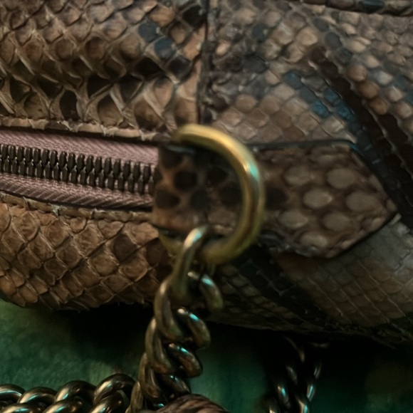 GUCCi Marmont medium size shoulder bag in rosy beige python 🐍❣️GG - Picture 6 of 9